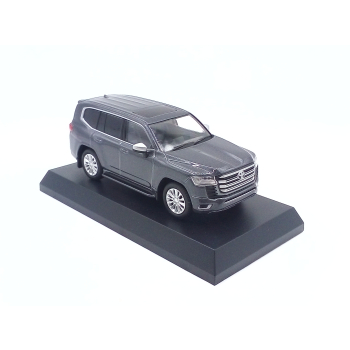 Toyota Land Cruiser ZX 2021 gray (with Japanese book) - skala 1:64 - Kyosho
